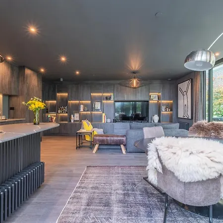Appartement Luxurious Penthouse, Expansive Wrap-Around Terrace à Londres Extérieur photo